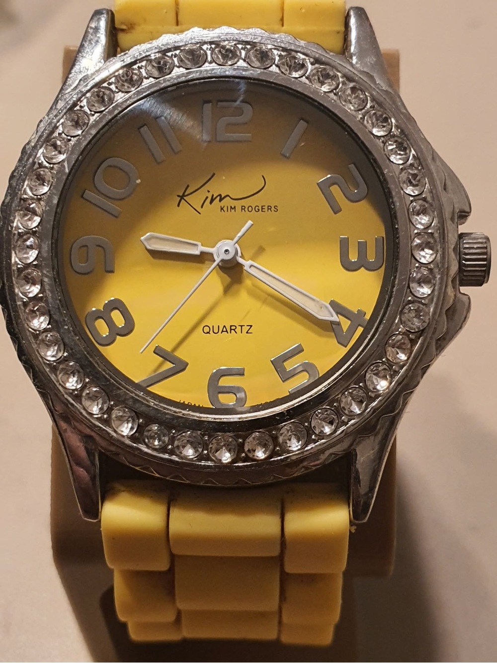🦋10/$20🦋 Kim Rogers Silver/Yellow Rhinestone Silicone Women's Watch